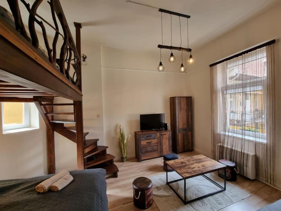 Vintage Apartman In City Center 米什科尔茨 外观 照片