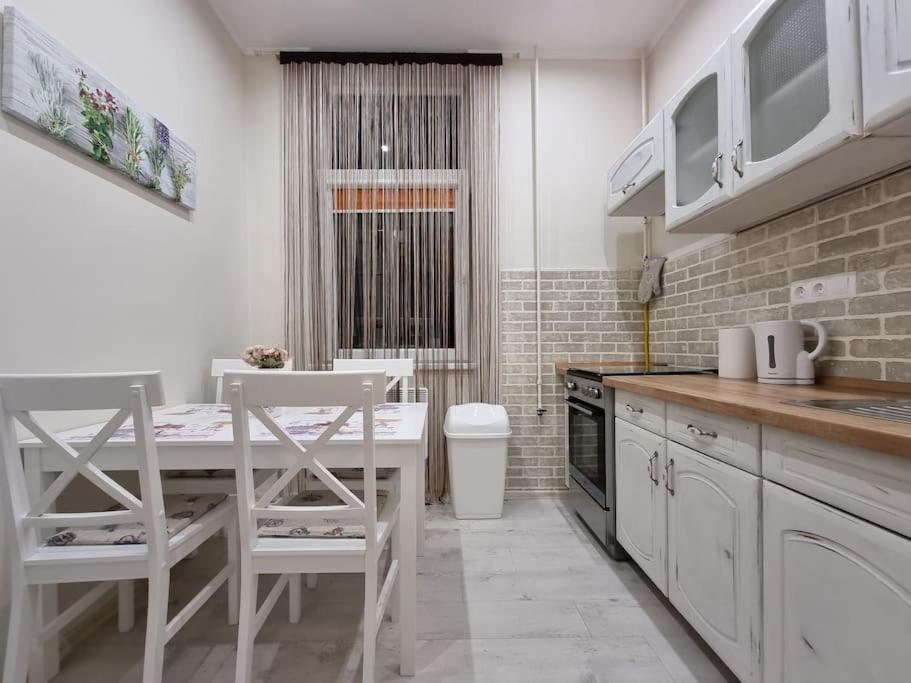 Vintage Apartman In City Center 米什科尔茨 外观 照片